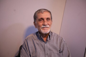 هنرمندی که زباله‌ها را به آثار ماندگار صنایع دستی تبدیل می‌کند