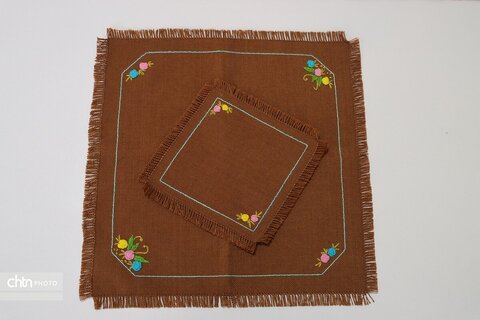 هنر سنتی سوزندوزی  شهرستان کاشمر