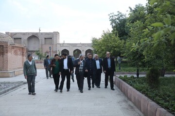 پیگیری برنامه‌های حفاظتی و مرمتی بقعه شیخ جبرائیل و مسجد جامع کلخوران