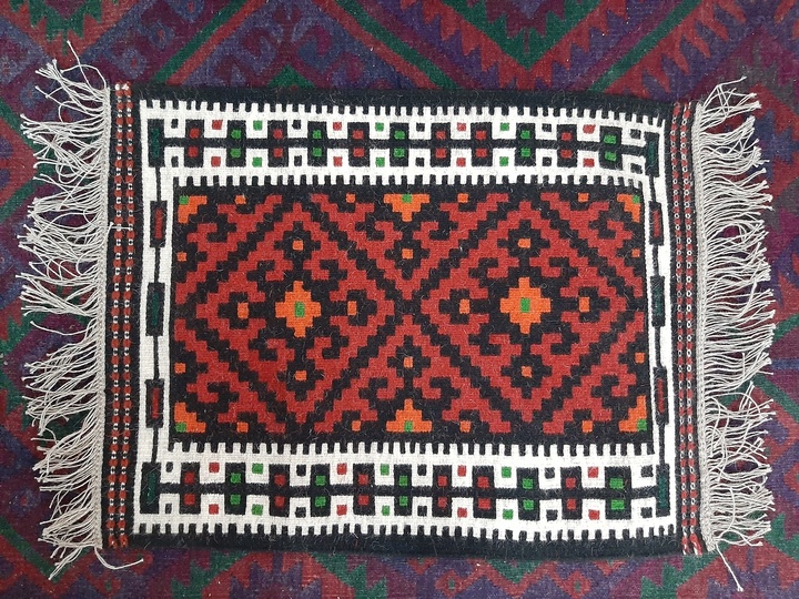 روستای ملی گلیم الموت