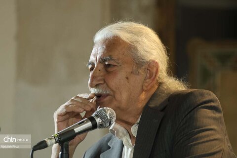 تجلیل از نسلی در سایه هندسه و هنر
