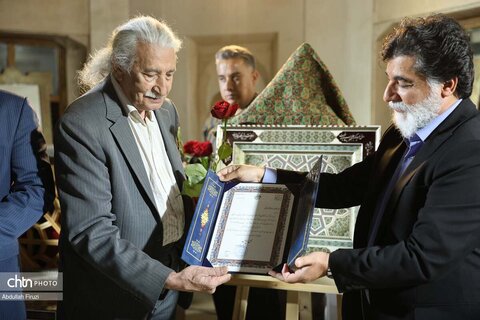 تجلیل از نسلی در سایه هندسه و هنر