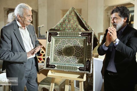 تجلیل از نسلی در سایه هندسه و هنر