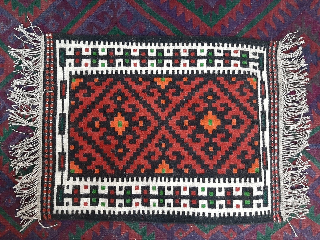 روستای ملی گلیم الموت