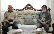 استاد غلامی اجازه نداده است ظرافت‌های بی‌بدیل خاتم شیراز در تلاطم بازارهای تجاری رنگ ببازد