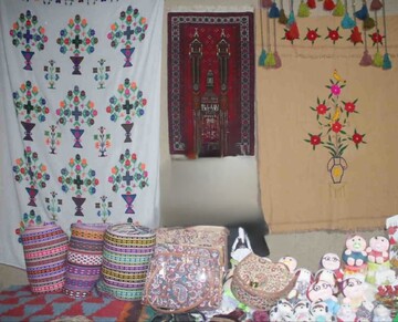 افتتاح فروشگاه صنایع‌دستی همزمان با هفته صنایع‌دستی در خوسف