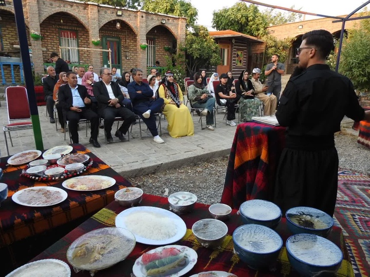 جشنواره خوراک‌های سنتی ایلام با محوریت آش تره‌کوهی برگزار شد