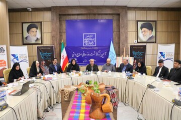 تکمیل زنجیره تولید تا فروش، شرط پایداری صنایع‌دستی است