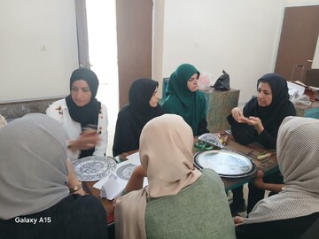 دوره آموزشی قلم‌زنی در شهرستان ابهر آغاز شد