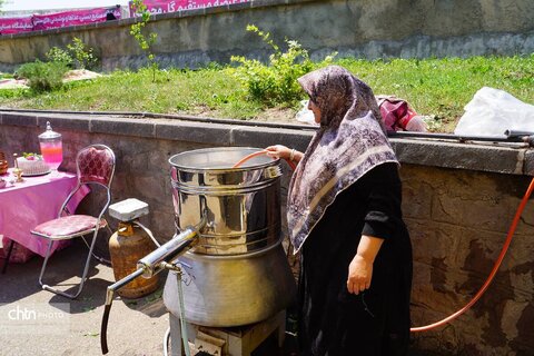 جشنواره گلاب‌گیری خوی