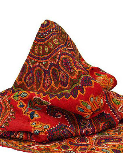 صنایع‌دستی کرمان، پیشران هویت فرهنگی و توسعه اقتصادی استان است