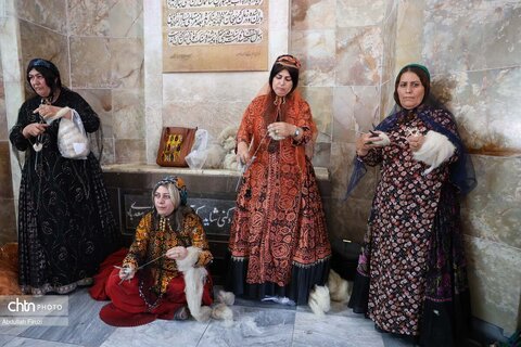 مسابقه نخ ریسی سنتی در سعدیه