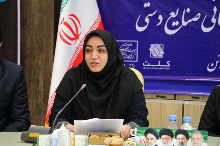 توسعه خانه‌های صنایع‌دستی و تقویت صادرات، محور حمایت از هنرمندان استان است