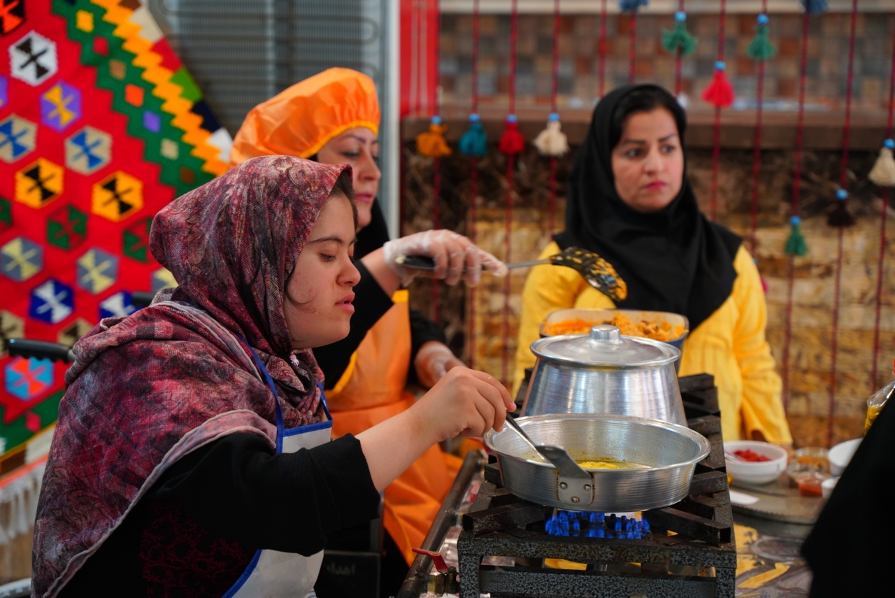 جشنواره طعم امید یاسوج