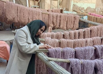 پیوند مهندسی رنگرزی  با هنر بومی/ دقت علمی درخدمت اصالت هنری