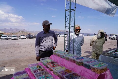 نخستین روز جشنواره گردشگری و صنایع‌دستی حال خوب دریاچه ارومیه