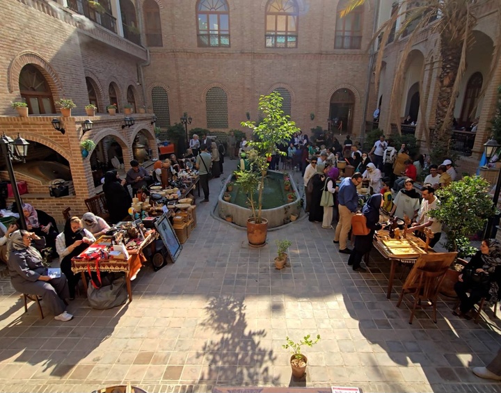 نمایشگاه صنایع دستی «دستان ماندگار» در عمارت ملوکانه