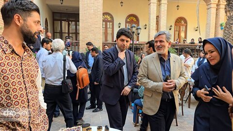 نمایشگاه صنایع‌دستی «دستان ماندگار»؛ عمارت ملوکانه