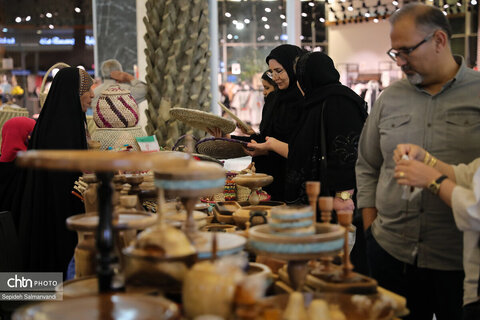 برگزاری نمایشگاه صنایع‌دستی و هنرهای سنتی در مجموعه تجاری تفریحی پارک سنتر اهواز
