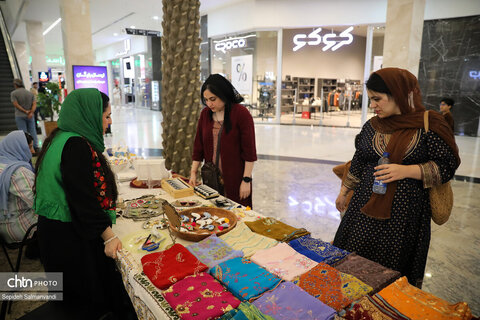 برگزاری نمایشگاه صنایع‌دستی و هنرهای سنتی در مجموعه تجاری تفریحی پارک سنتر اهواز