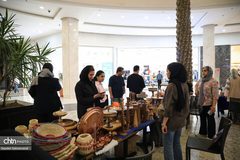 برگزاری نمایشگاه صنایع‌دستی و هنرهای سنتی در مجموعه تجاری تفریحی پارک سنتر اهواز