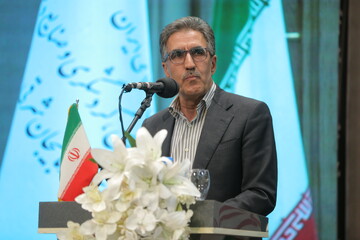 مجلس آماده رفع خلأهای قانونی و تقویت حمایت‌ها از فعالان صنایع‌دستی است/ صنایع‌دستی با هم‌افزایی دستگاه‌ها می‌تواند به یکی از پیشران‌های اشتغال و ارزآوری کشور تبدیل شود
