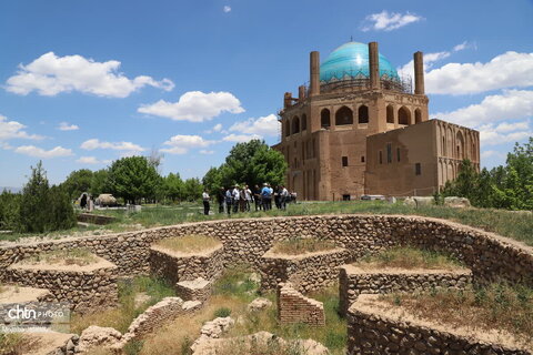 روز دوم نشست و بازدید  تخصصی کارشناسان  امور پایگاه‌های میراث‌ملی و جهانی وزارت از گنبد سلطانیه