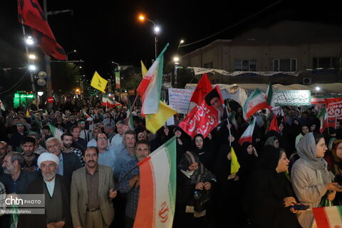 حضور صنعتگران در غرفه صنایع‌دستی در شب های فرهنگی به مناسبت هفته صنایع‌دستی