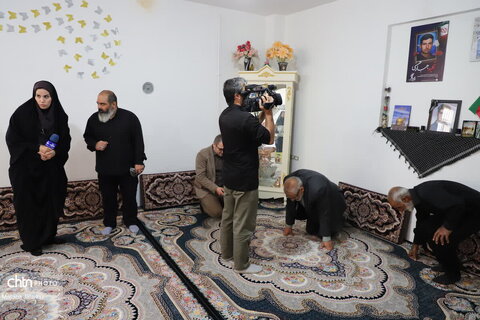 دیدار با خانواده شهید جبار حسنی از صنعتگران صنایع‌دستی