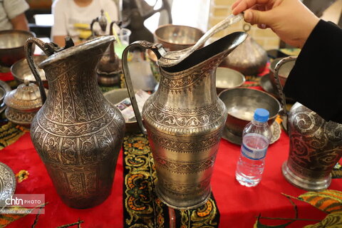 نمایشگاه صنایع‌دستی در کارخانه کبریت زنجان به مناسبت هفته صنایع‌دستی