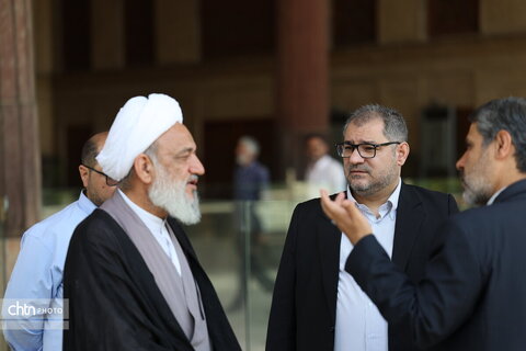 بازدید رئیس کمیسیون فرهنگی مجلس از چهلستون اصفهان