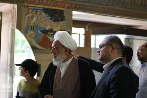 بازدید رئیس کمیسیون فرهنگی مجلس از چهلستون اصفهان