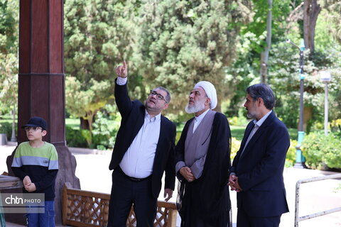 بازدید رئیس کمیسیون فرهنگی مجلس از چهلستون اصفهان