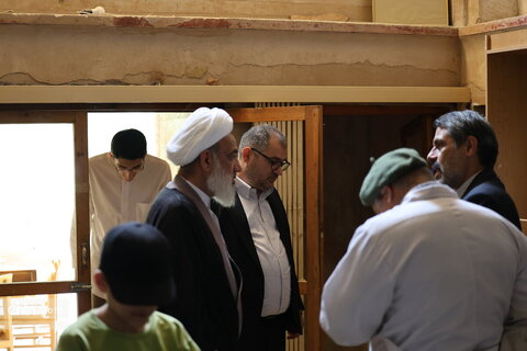 بازدید رئیس کمیسیون فرهنگی مجلس از چهلستون اصفهان