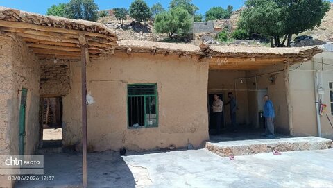 شناسایی بناهای دارای معماری بومی در روستای شباندر برای تبدیل به اقامتگاه بوم‌گردی
