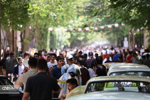 نمایشگاه خودروهای کلاسیک، آفرود و موتورسیکلت در اصفهان