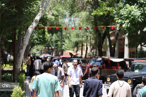 نمایشگاه خودروهای کلاسیک، آفرود و موتورسیکلت در اصفهان