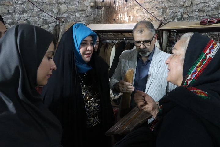 خانم رجایی