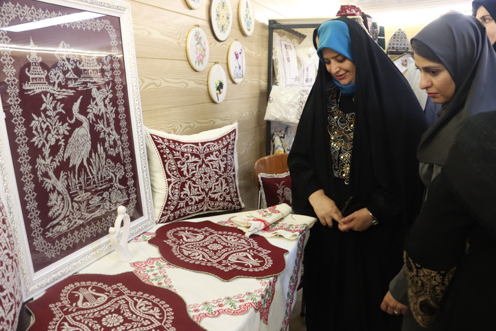خانم رجایی