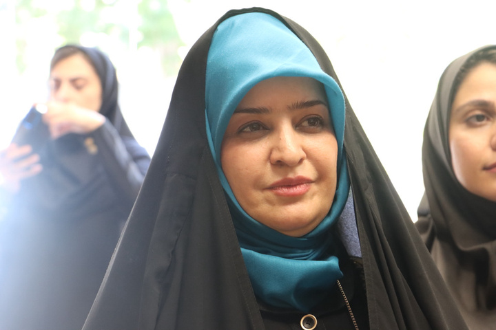 خانم رجایی