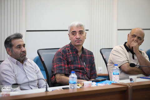 آئین نکوداشت عوامل ساخت فیــلم مستند زیر عبای عشق و نقش جان