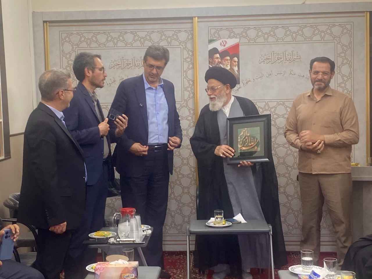 حمایت از هنرمندان و جذب نسل جوان از مهمترین الزامات توسعه و پایداری صنایعدستی است