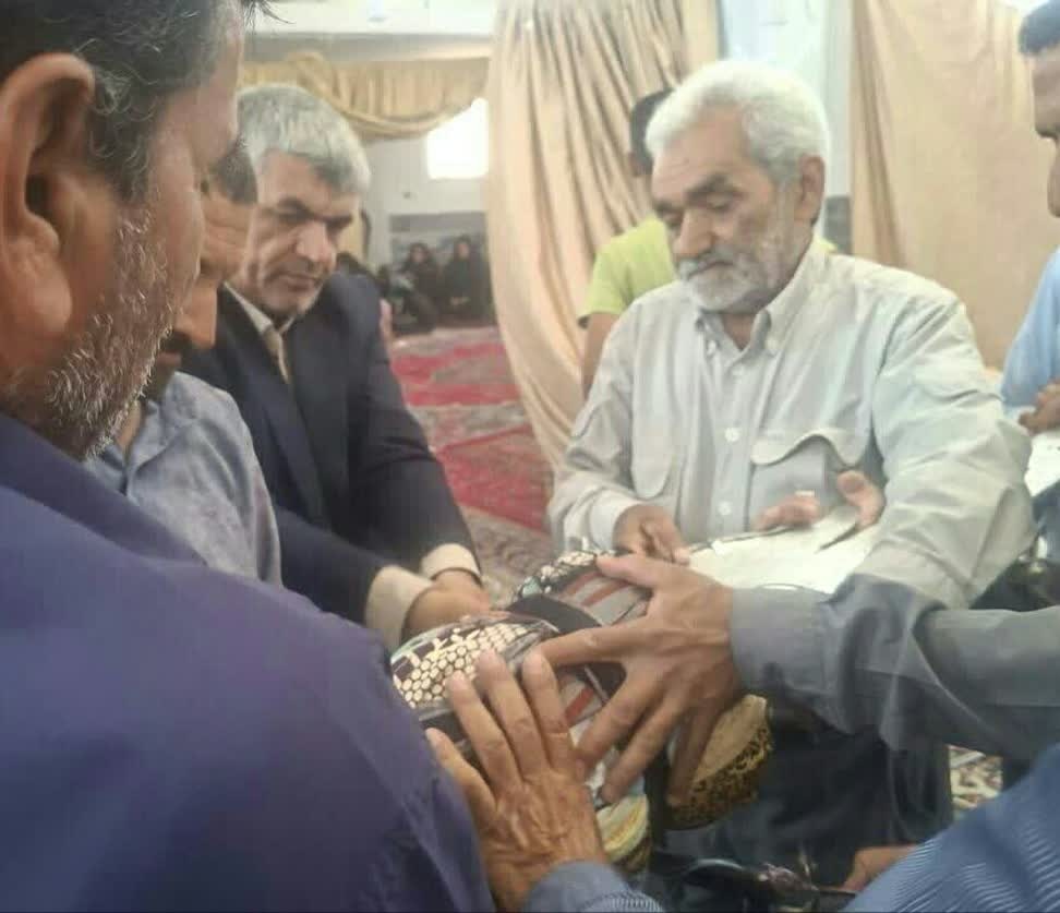 آیین سنتی علم بندان در روستای نظام آباد شهرستان بردسکن  برگزار شد
