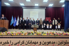 تجلیل از هنرمندان صنایع‌دستی در آران و بیدگل