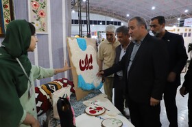 بازدید استاندار خراسان جنوبی از نمایشگاه صنایع‌دستی
