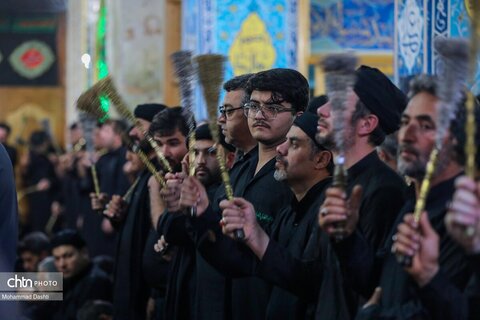 آئین سنتی «طشت گذاری» در مسجد جامع اردبیل