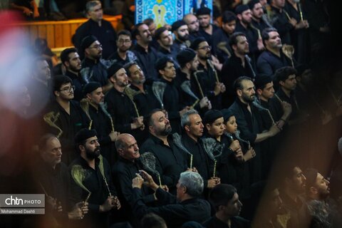 آئین سنتی «طشت گذاری» در مسجد جامع اردبیل