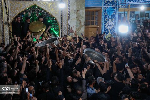 آئین سنتی «طشت گذاری» در مسجد جامع اردبیل