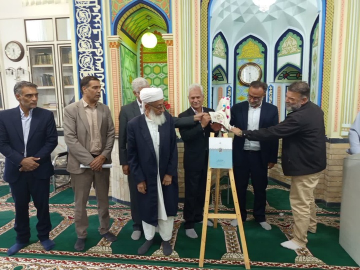 کتاب دیوار نوشته‌های مدرسه غیاثیه خرگرد شهرستان خواف رونمایی شد