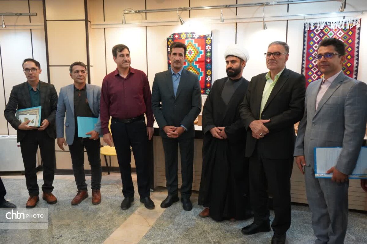 اختصاص ۷ میلیارد تومان تسهیلات به هنرمندان صنایع دستی دلفان/ رونمایی از کتاب «هفت پاچا» در هفته صنایع دستی